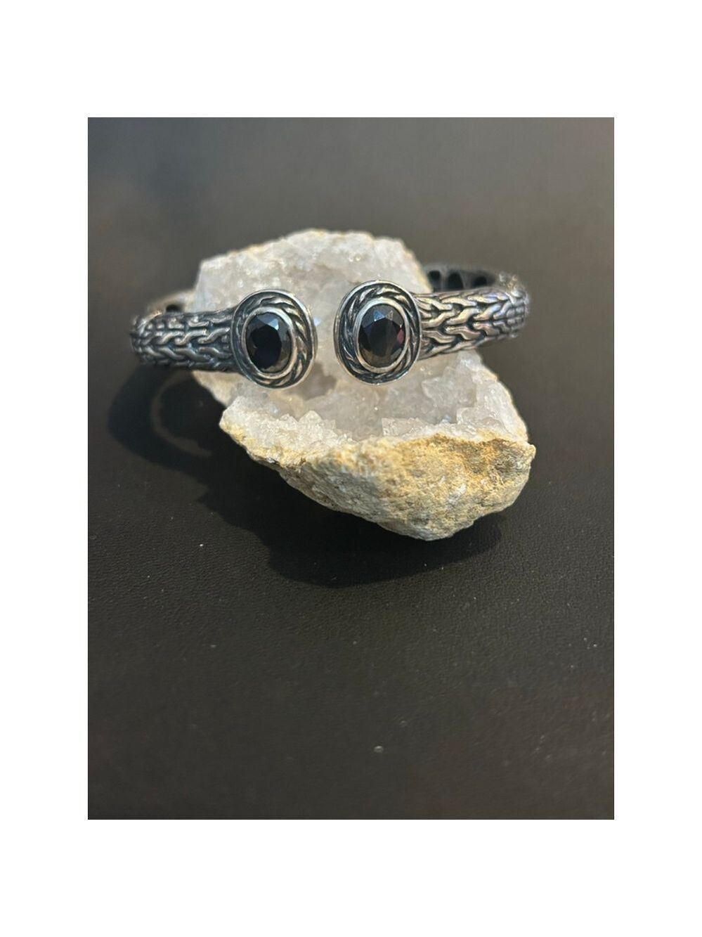 Gorgeous sterling silver Bracelet with dark purple stone Size 6. - Picture 1 of 7